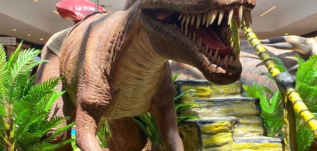 São Paulo para crianças - Grátis no ABC! Expo “Mundo Jurássico” traz T-Rex,  Espinossauro e outros dinossauros para o Grand Plaza Shopping